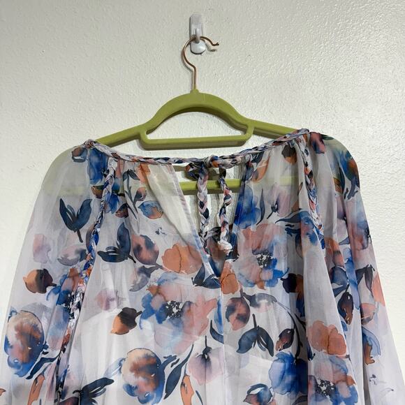 Lovestitch White Floral Sheer Ragland Blouse Sz S NWT - Picture 10 of 14